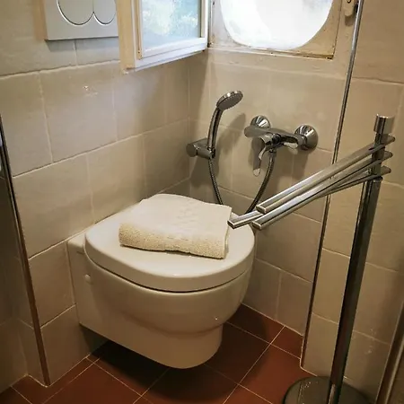 Casa Barlo كامبيليا ماريتيما