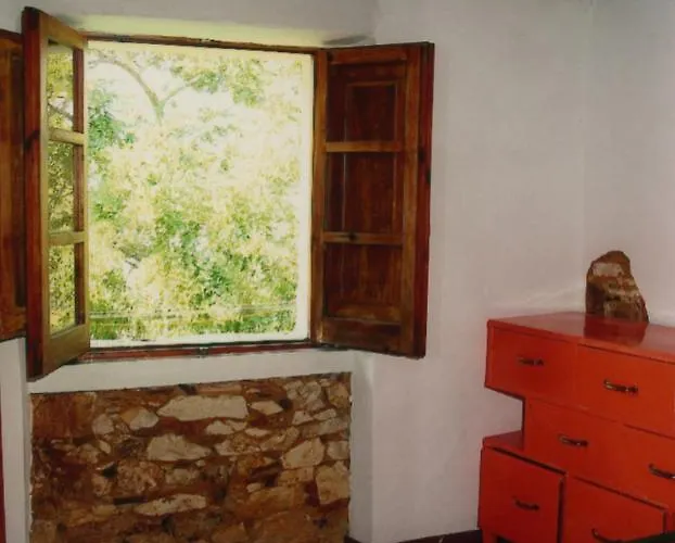 Casa Barlo * كامبيليا ماريتيما